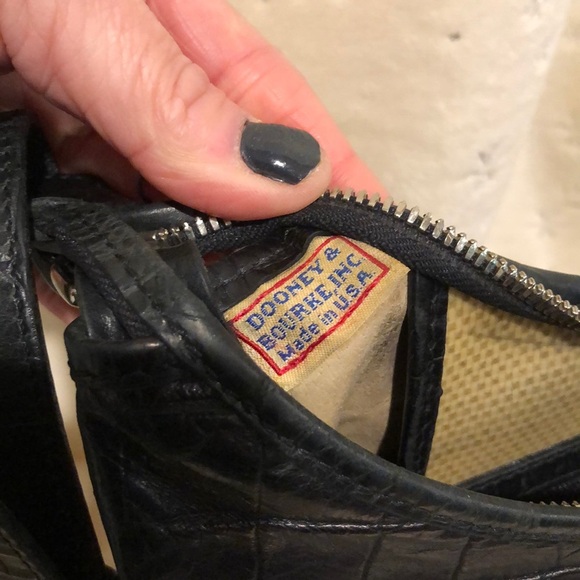 Dooney & Bourke black crocodile shoulder bag - Picture 5 of 7